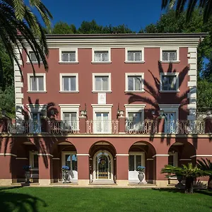https://villa-bonini.it-tuscanyhotel.com